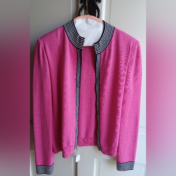 St John Raspberry Zippered Cardigan - Picture 6 of 6